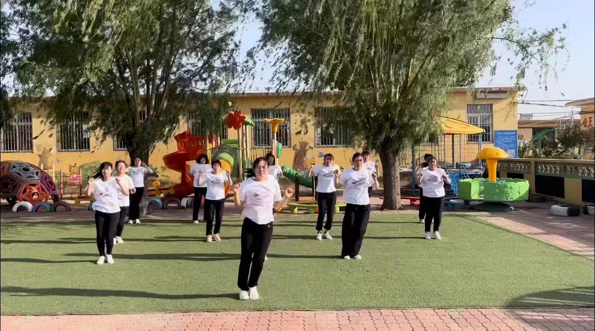 健康身心 悦动校园1.jpg