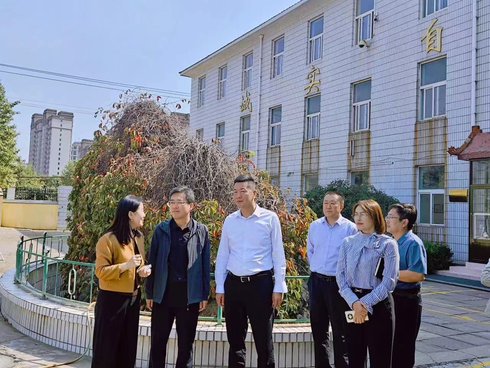 昌黎七小调研1.jpg
