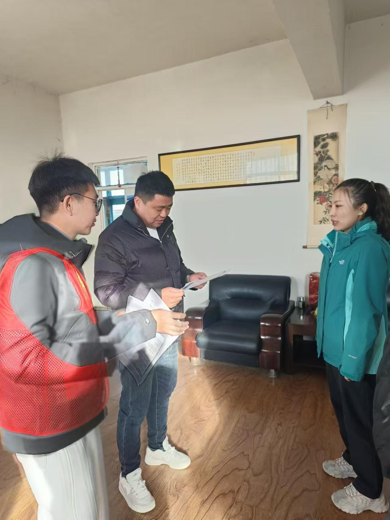 【“双争”在行动】团林乡开展网络举报和辟谣进企业宣传活动.jpg