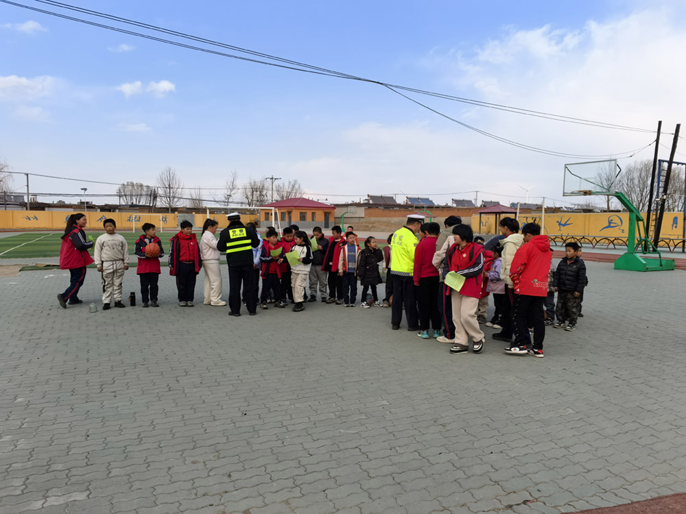 cceba9e2bcd5398c9919659060fb24e.jpg